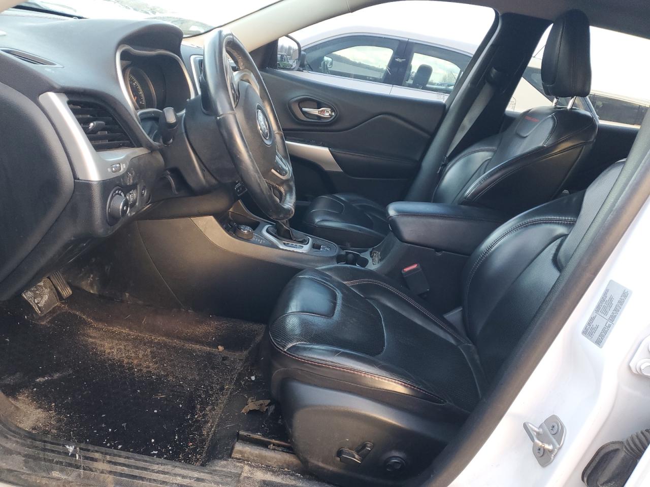 2018 Jeep Cherokee - Image 7
