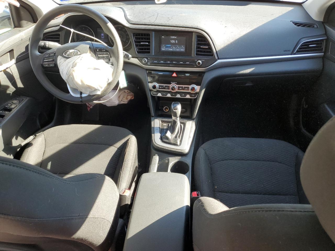 2020 Hyundai Elantra - Image 8