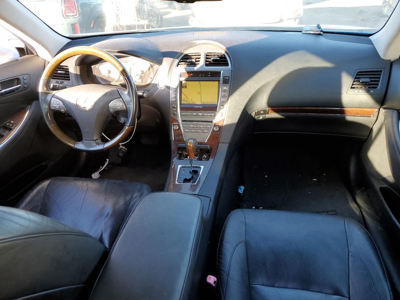 2010 Lexus ES - Image 8