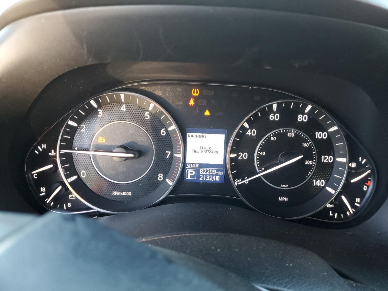 2018 Nissan Armada - Image 9