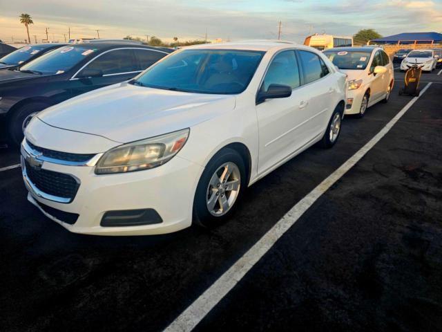 Sedans CHEVROLET MALIBU 2015 White