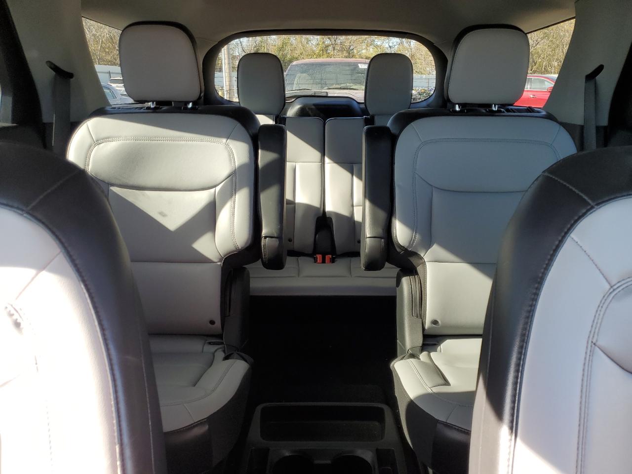 2021 Ford Explorer - Image 10
