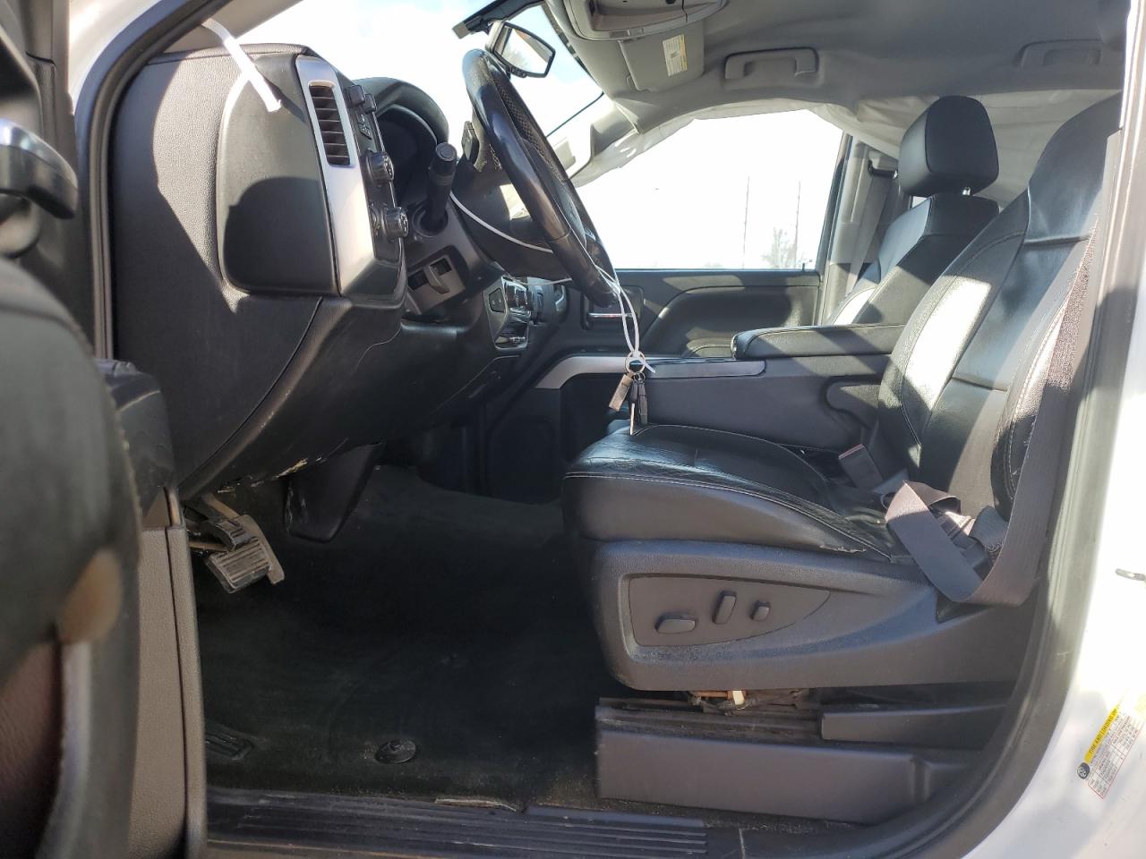 2016 Chevrolet Silverado - Image 7