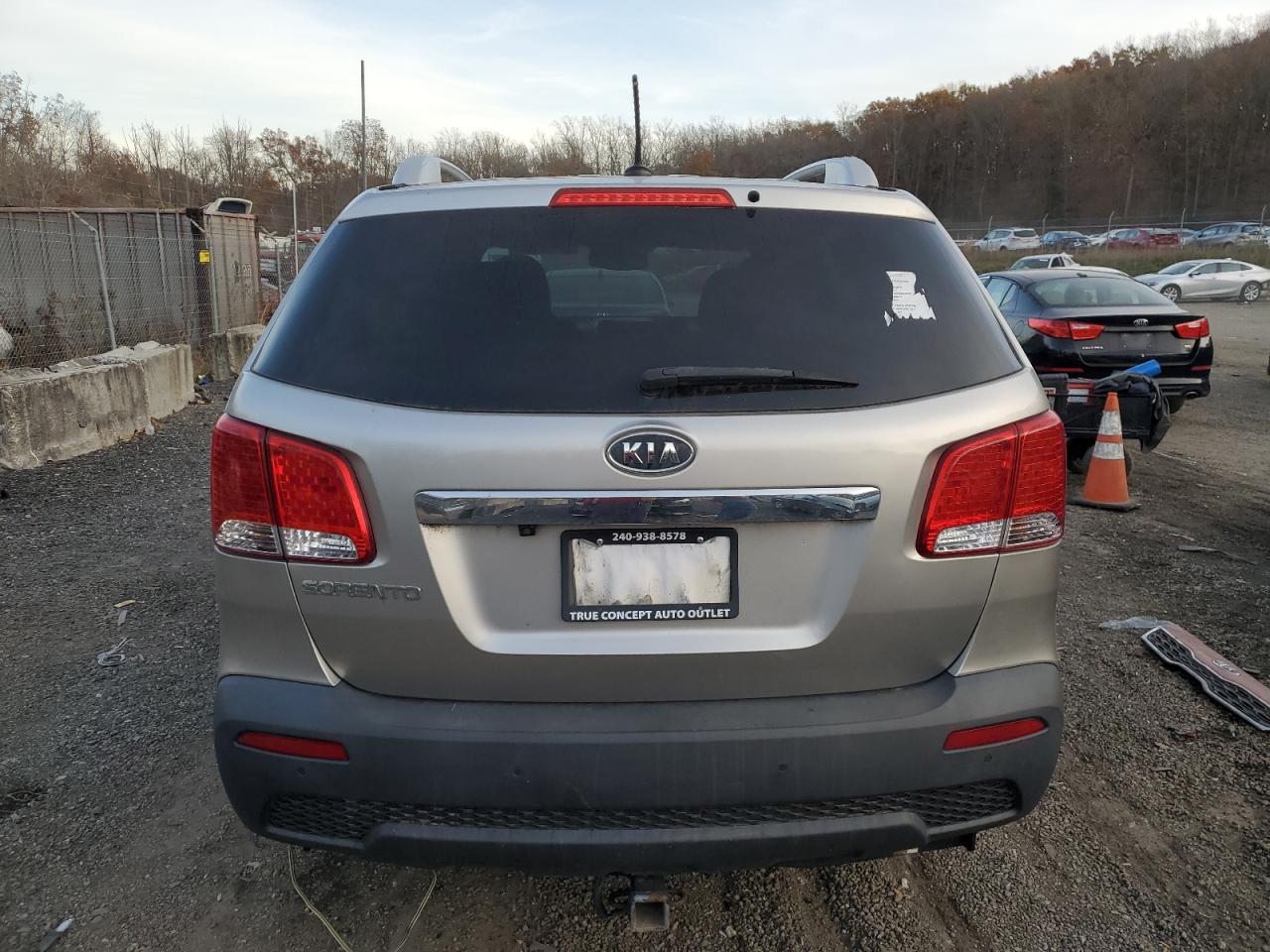 2012 Kia Sorento Base VIN: 5XYKT4A25CG298552 Lot: 80423104