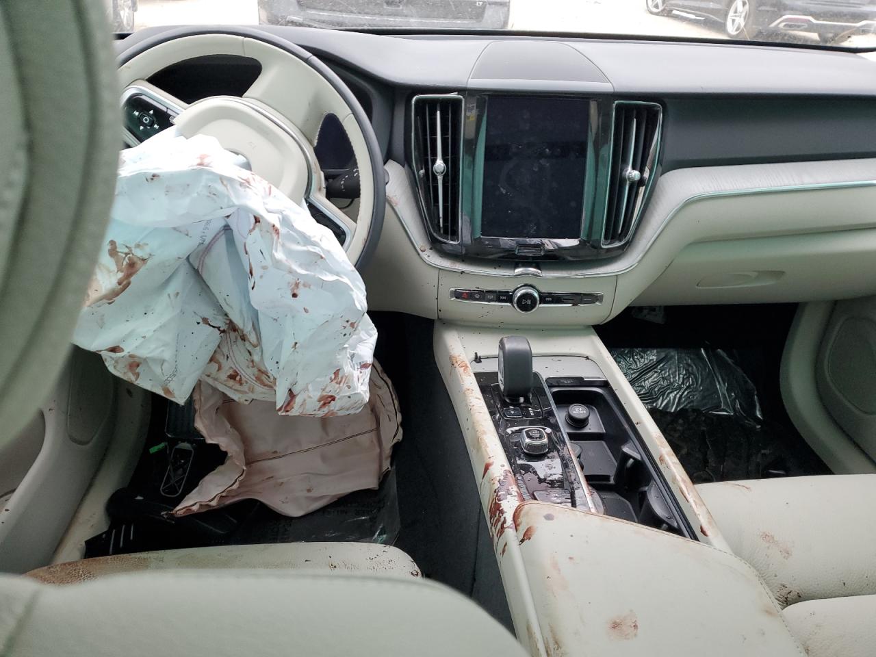 Фото: YV4H60RC0S1026249 - 8