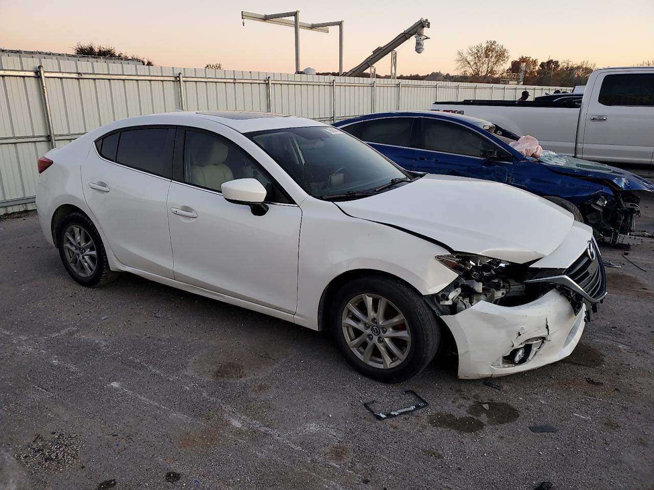 2015 Mazda 3 - Image 4
