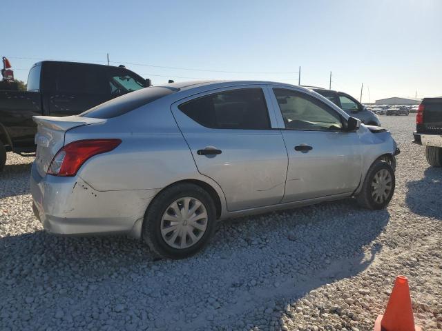  NISSAN VERSA 2017 Серебристый