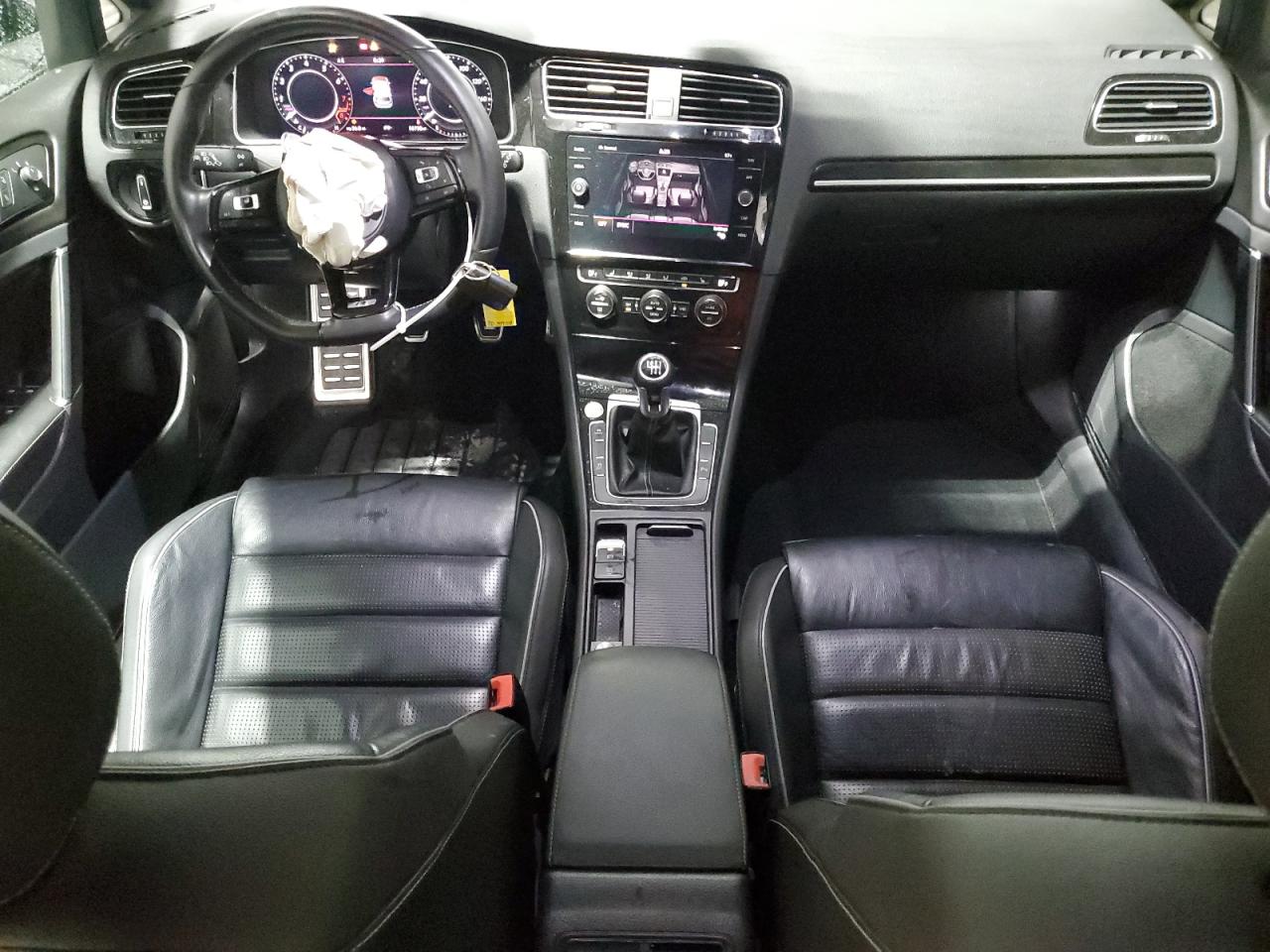 2018 Volkswagen Golf - Image 8