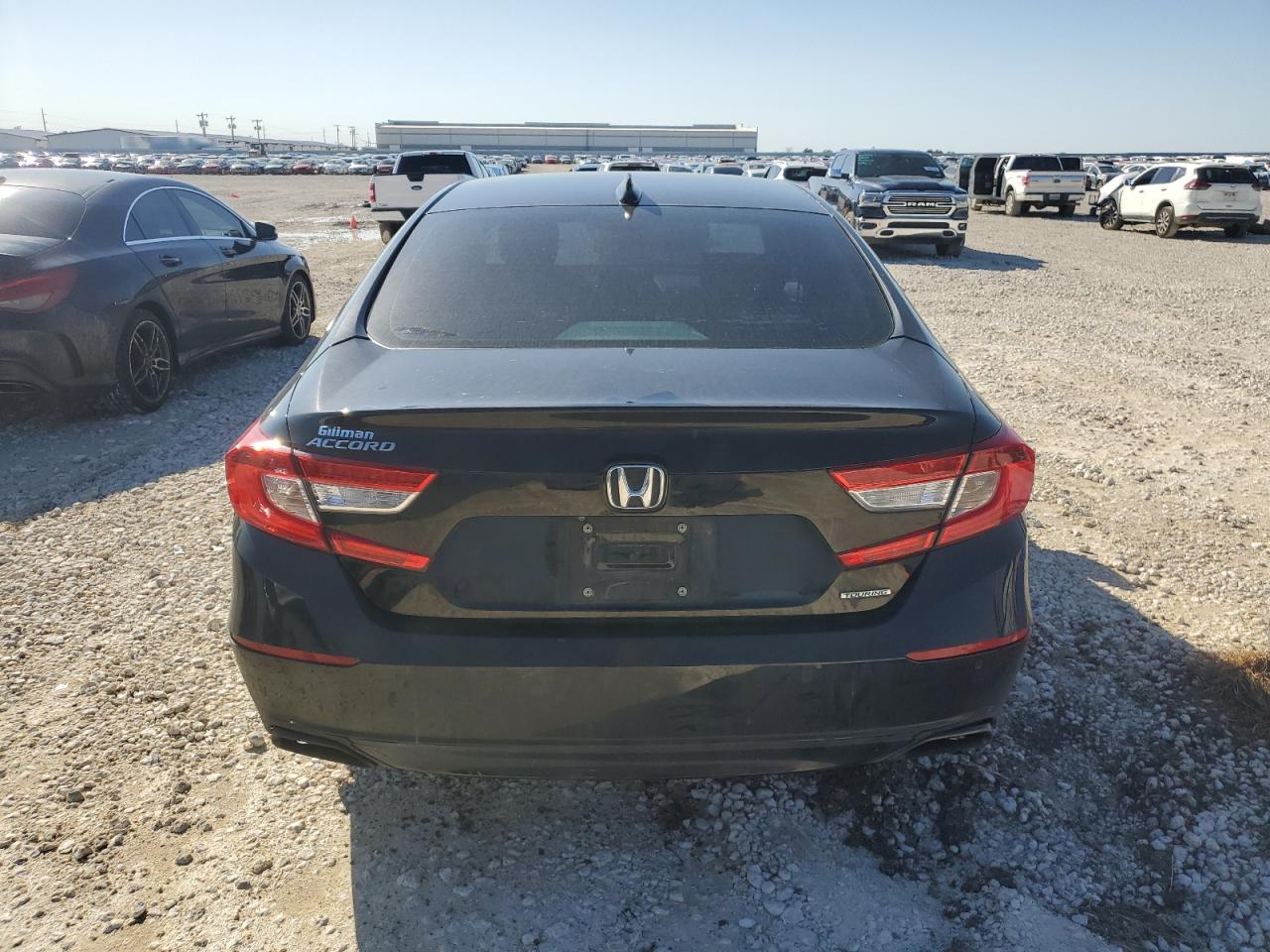 2018 Honda Accord Touring VIN: 1HGCV1F99JA208384 Lot: 79645544