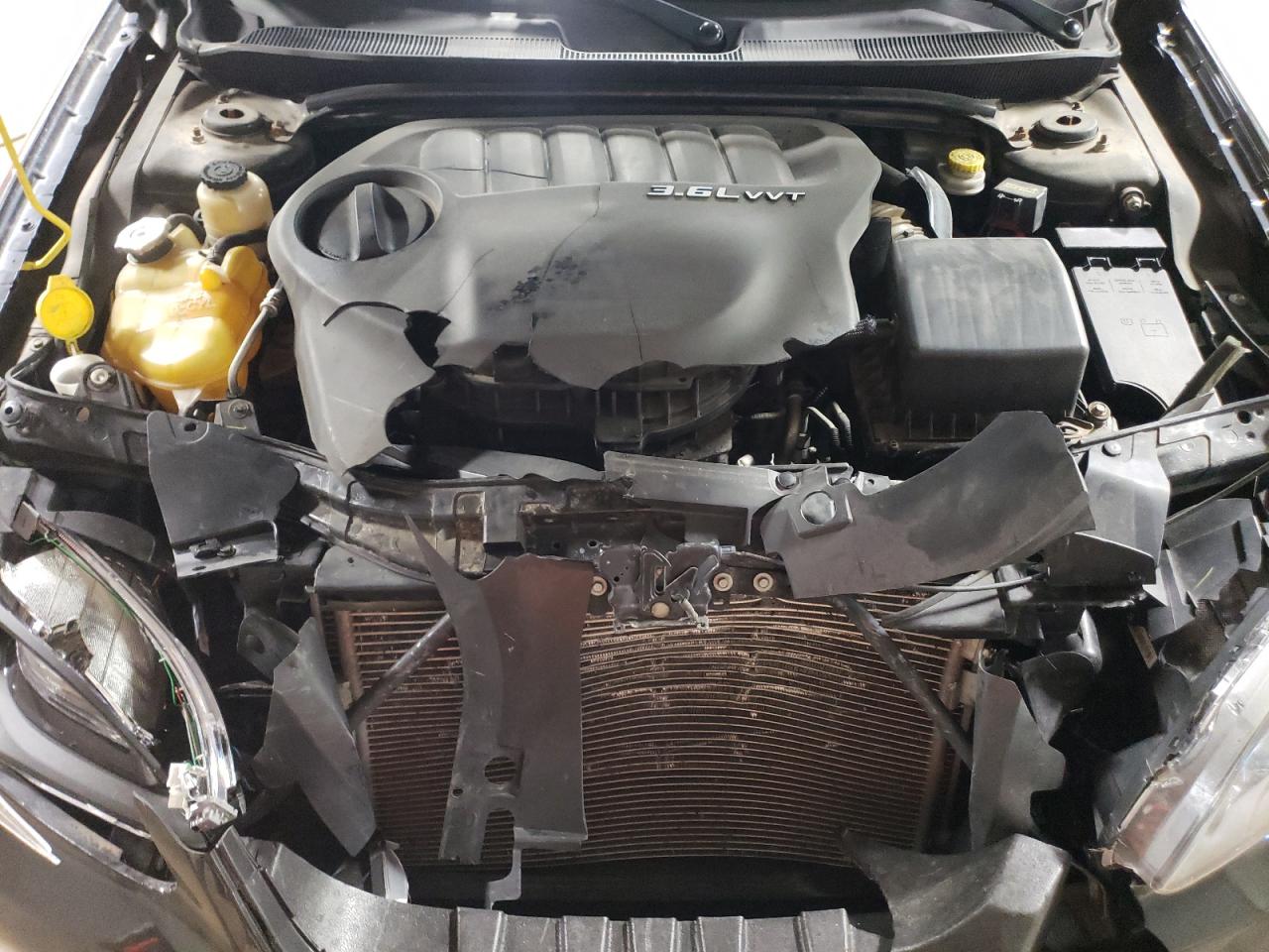 2012 Chrysler 200 - Image 11