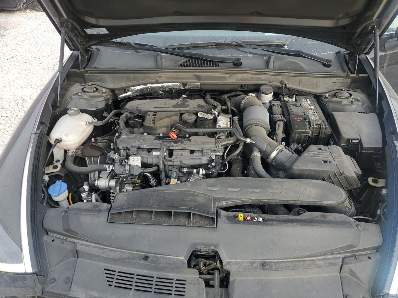 2022 Hyundai Sonata - Image 11