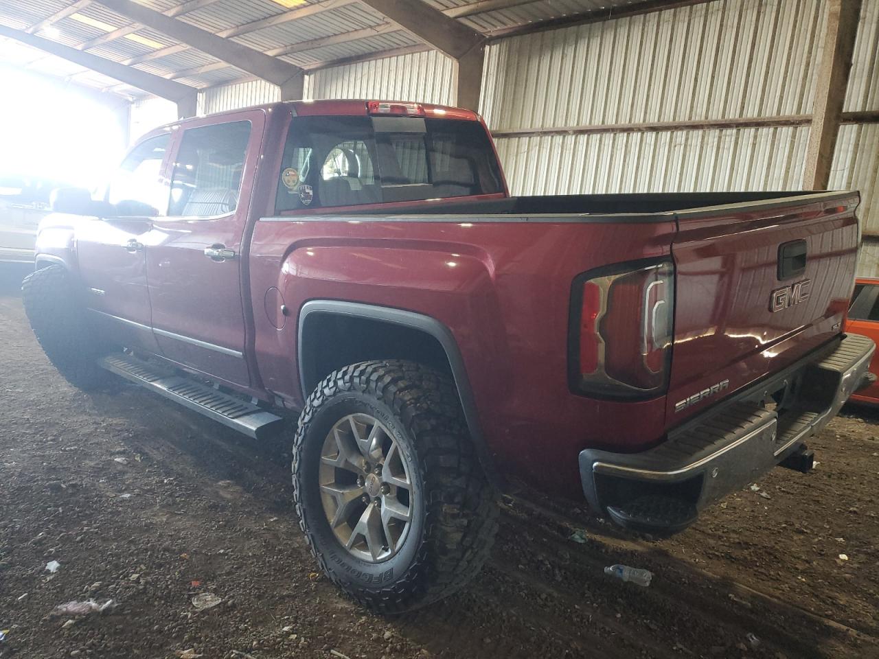 2018 GMC Sierra - Image 2