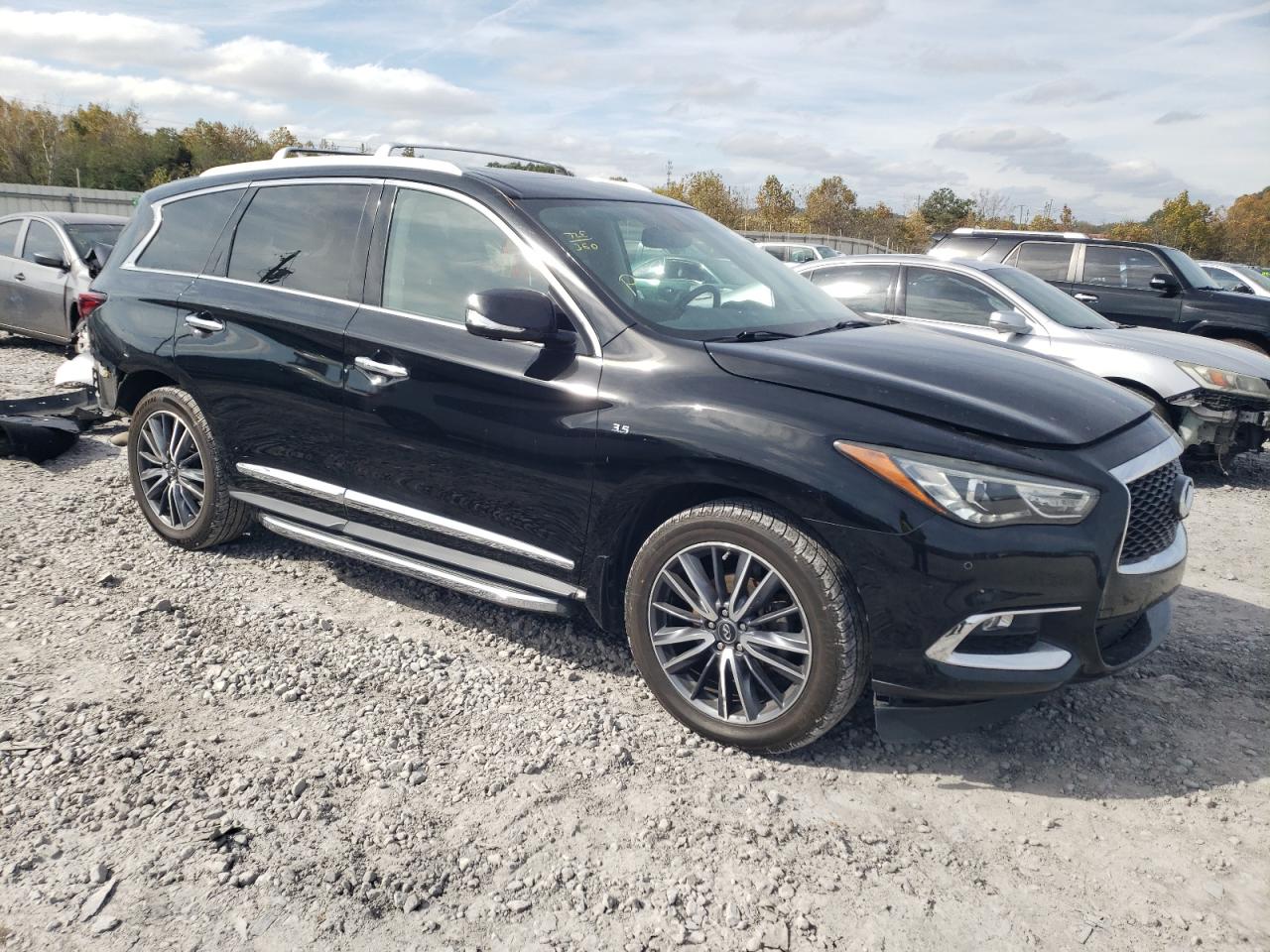 2018 Infiniti QX60 - Image 4