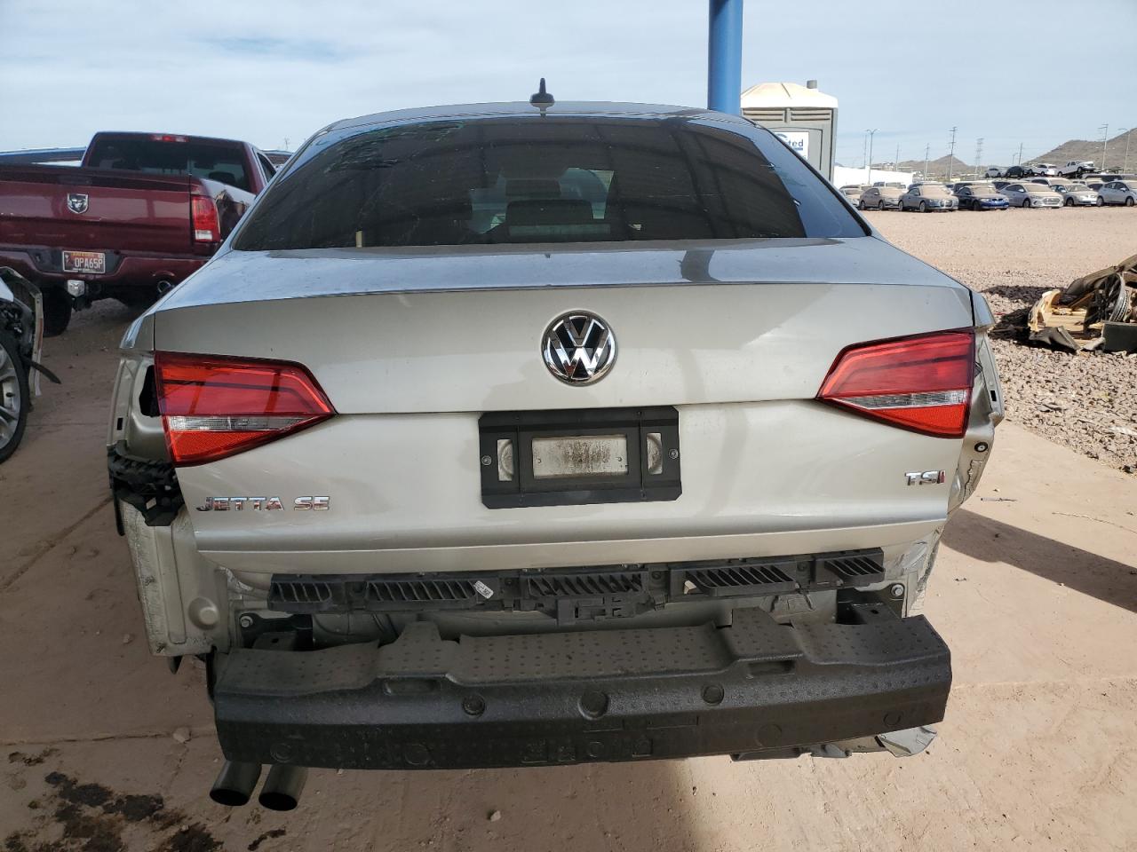 2015 Volkswagen Jetta - Image 6