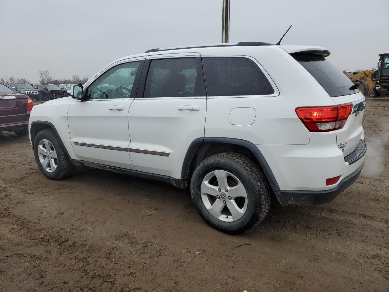 2013 Jeep Grand Cherokee - Image 2