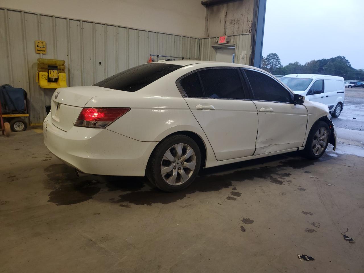 2009 Honda Accord - Image 3