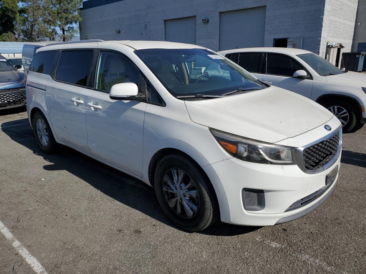 2016 Kia Sedona - Image 4