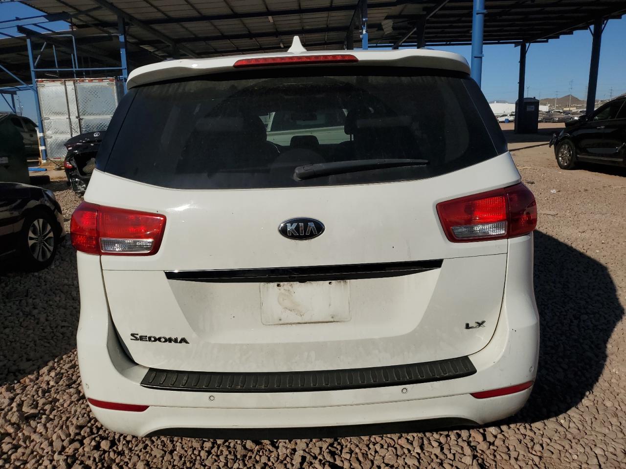 VIN KNDMB5C11H6338674 2017 KIA All Models no.6