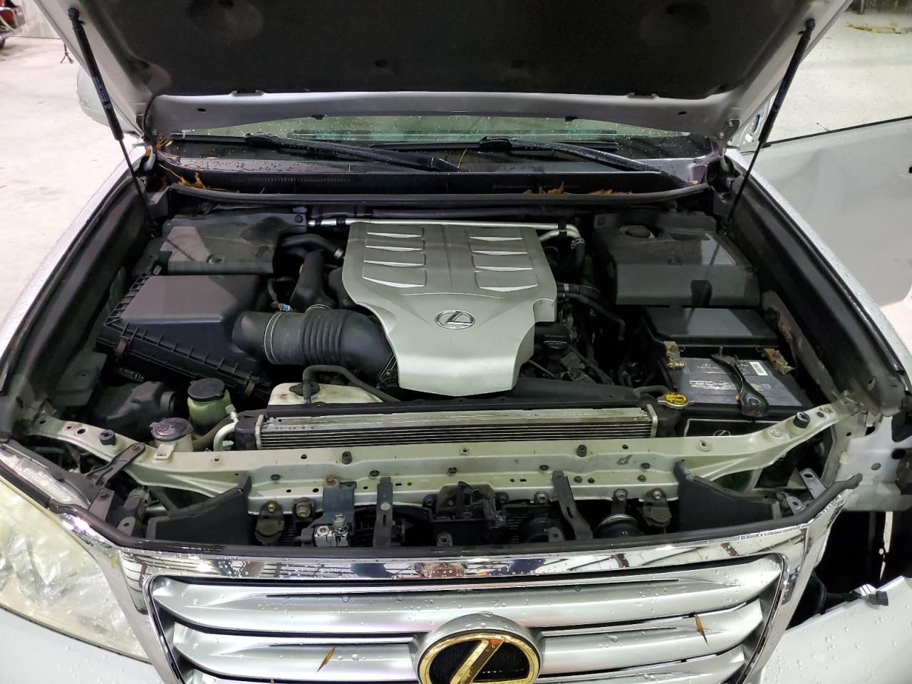 2010 Lexus GX - Image 12