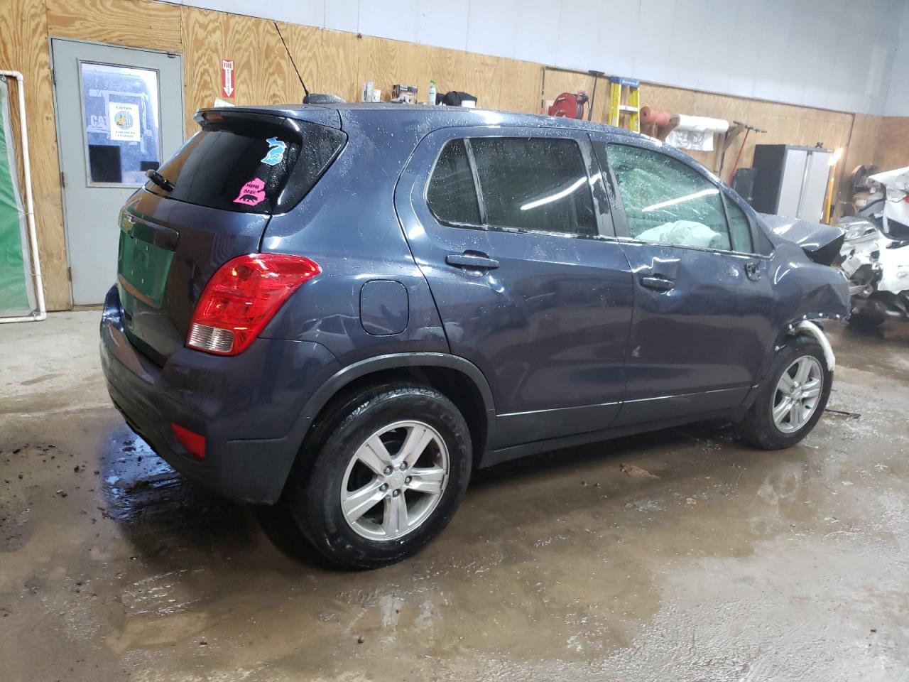 VIN 3GNCJKSB8KL222707 2019 CHEVROLET TRAX no.3