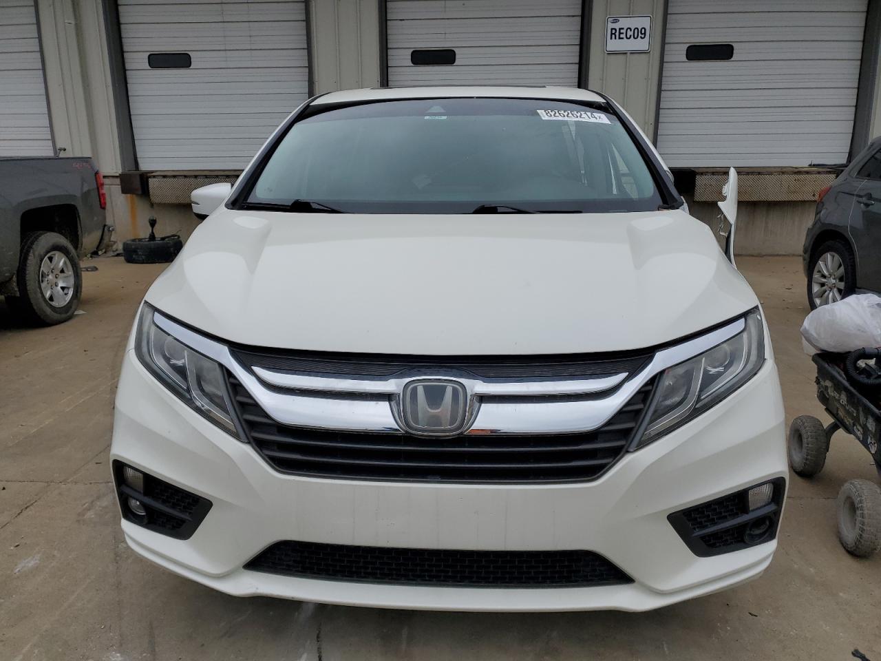 2018 Honda Odyssey - Image 5