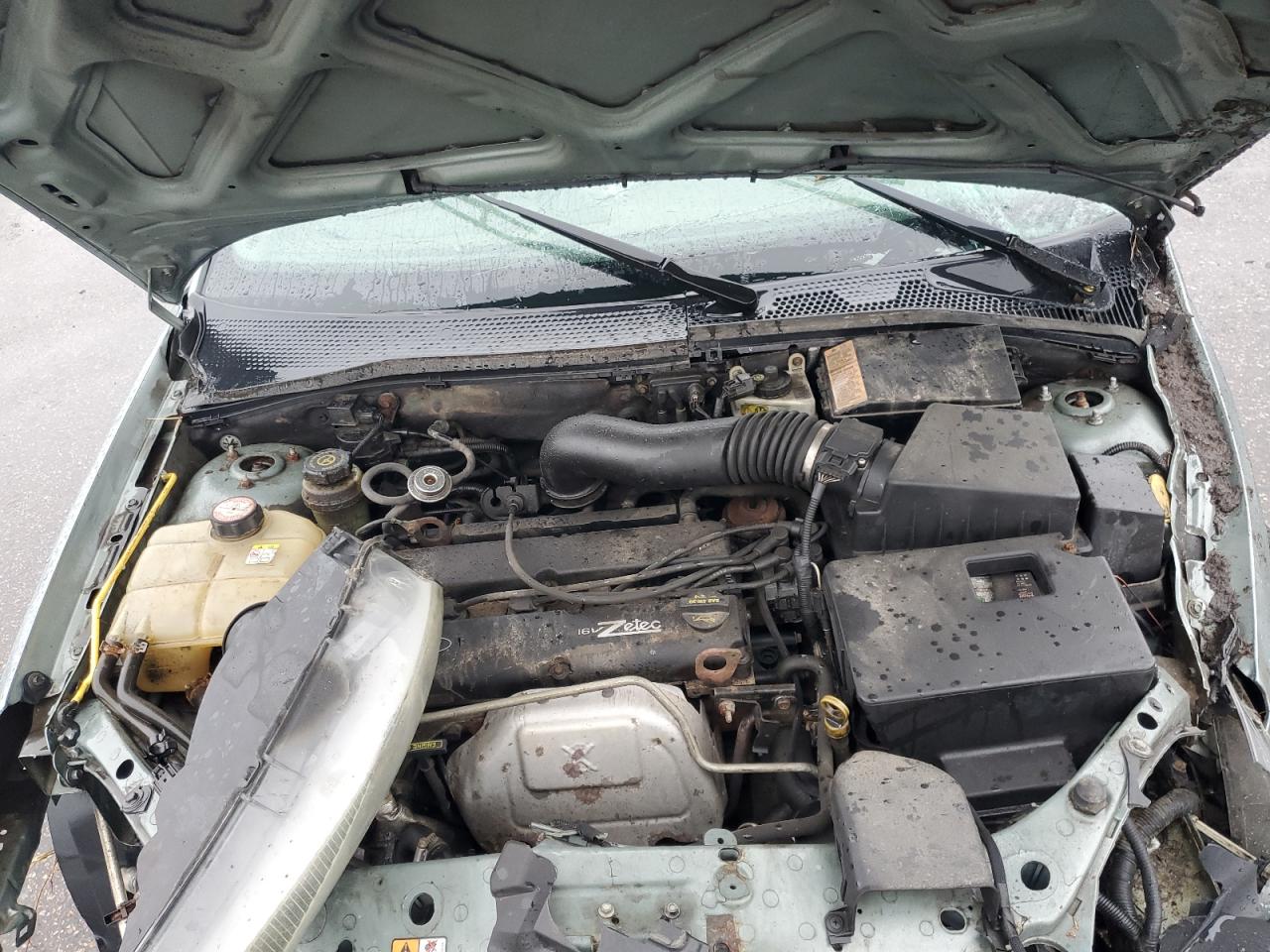 2003 Ford Focus - Image 12