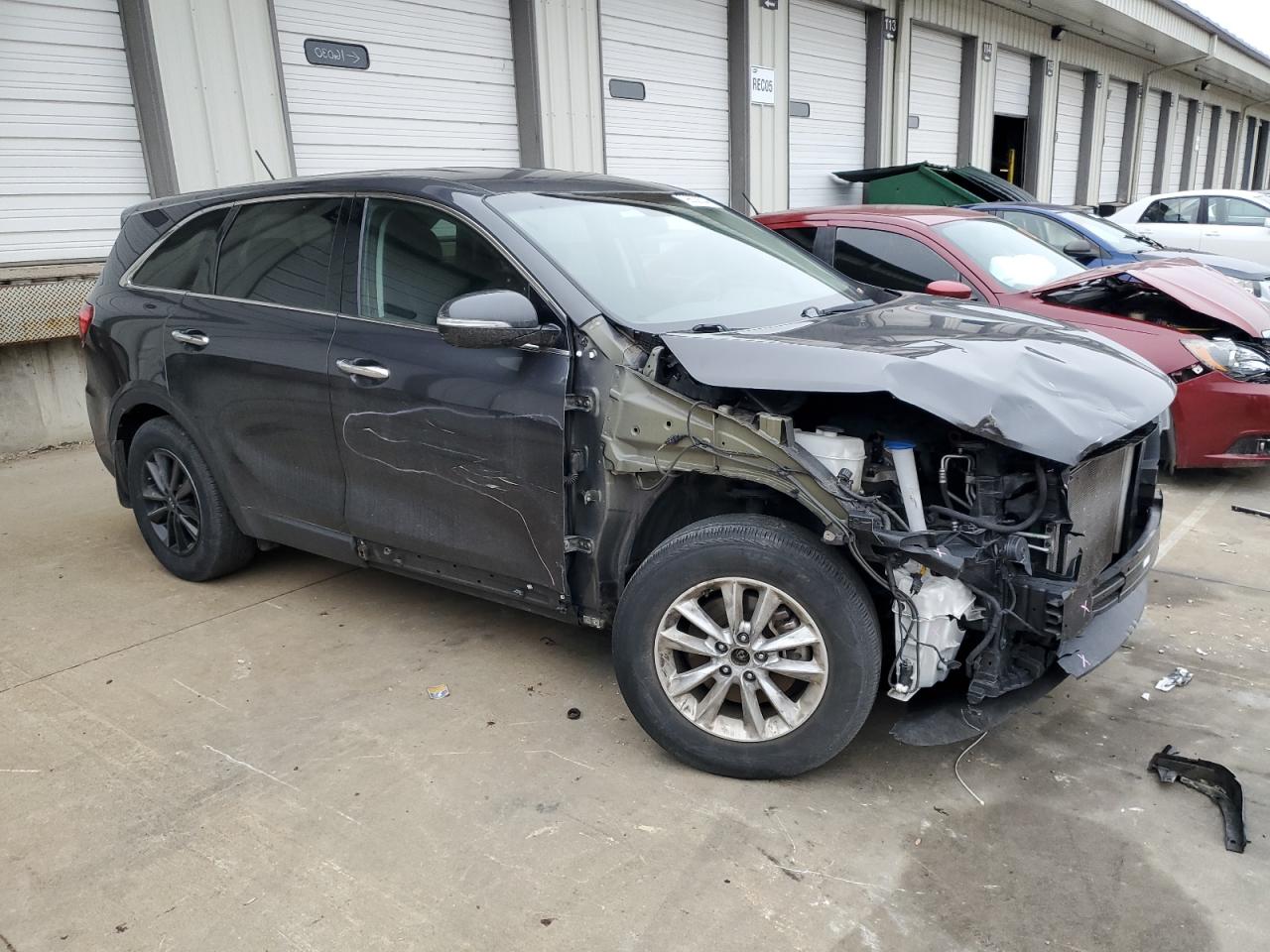 VIN 5XYPG4A32KG512463 2019 KIA SORENTO no.4