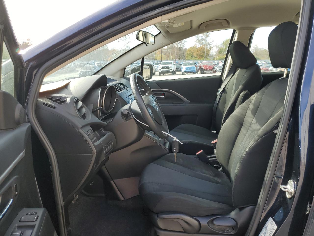 2015 Mazda 5 - Image 7