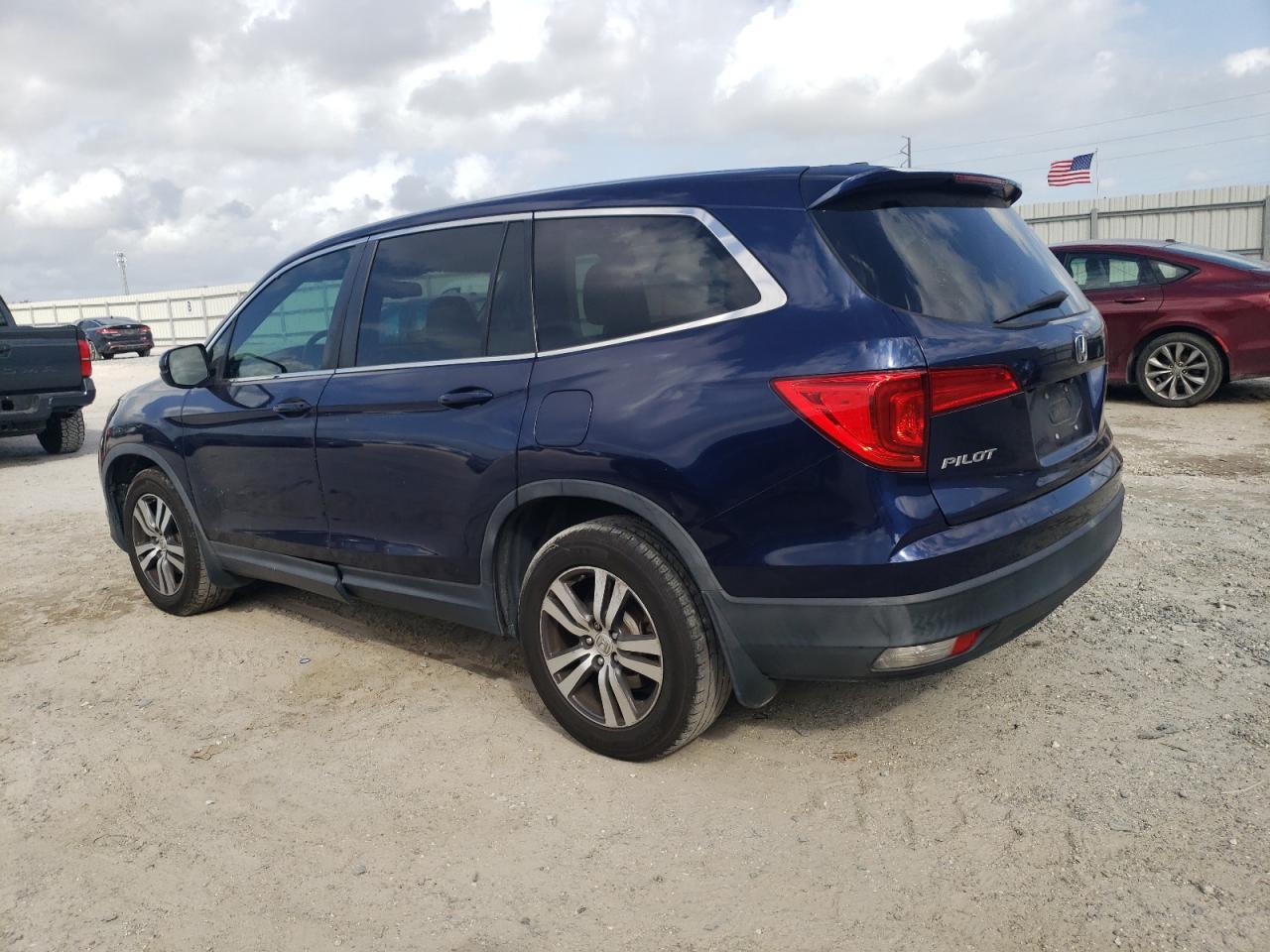 2016 Honda Pilot - Image 2