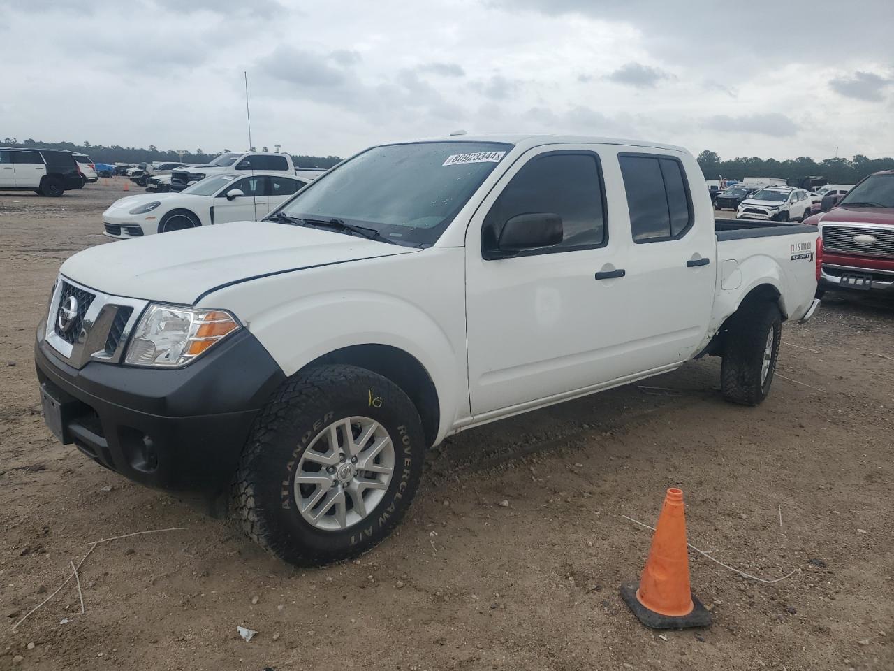 2016 Nissan Navara (Frontier) - Image 1