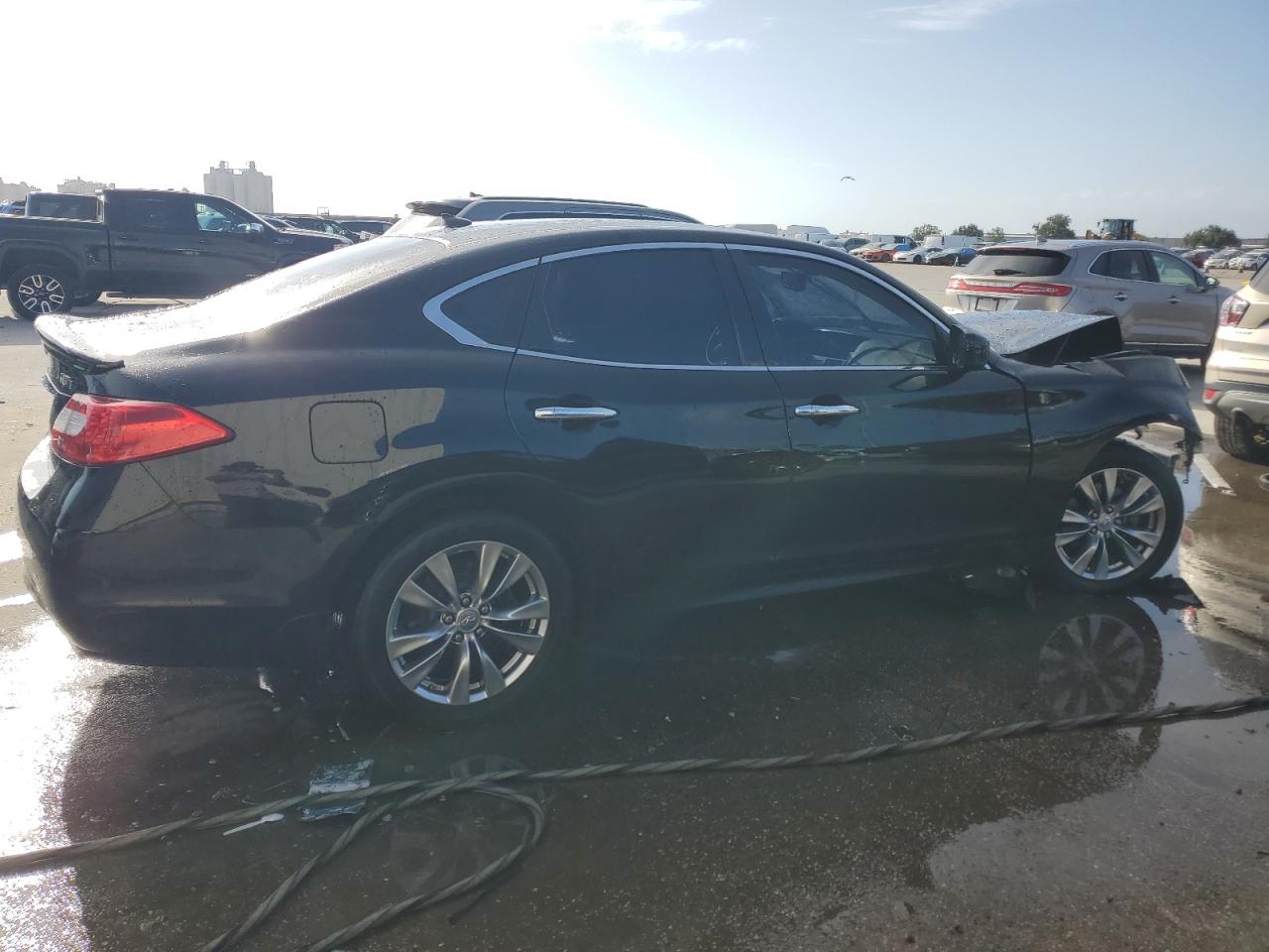 2013 Infiniti M - Image 3