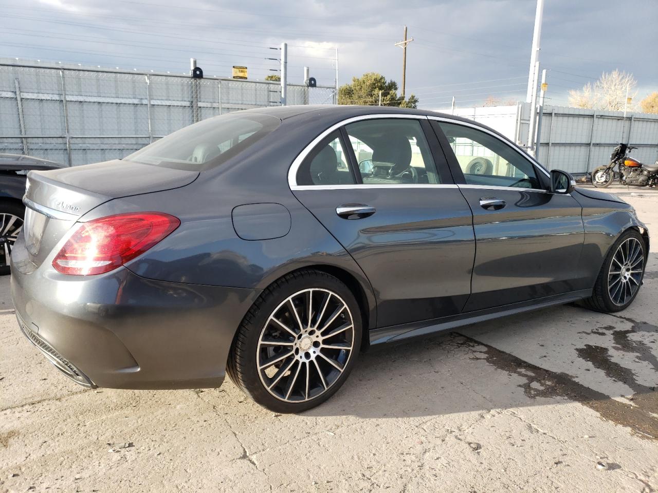 VIN 55SWF4KB3FU083026 2015 MERCEDES-BENZ C-CLASS no.3