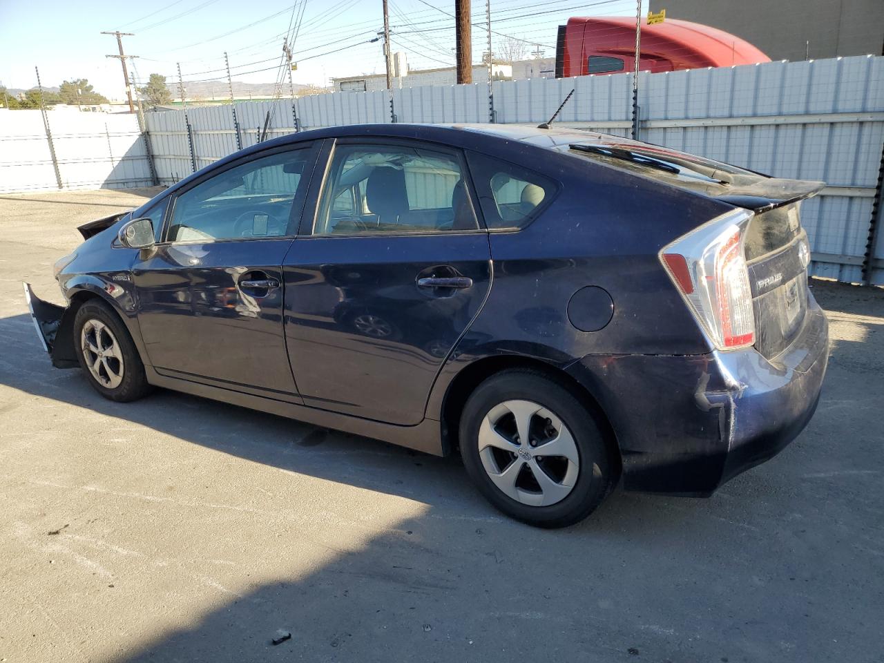 2015 Toyota Prius - Image 2