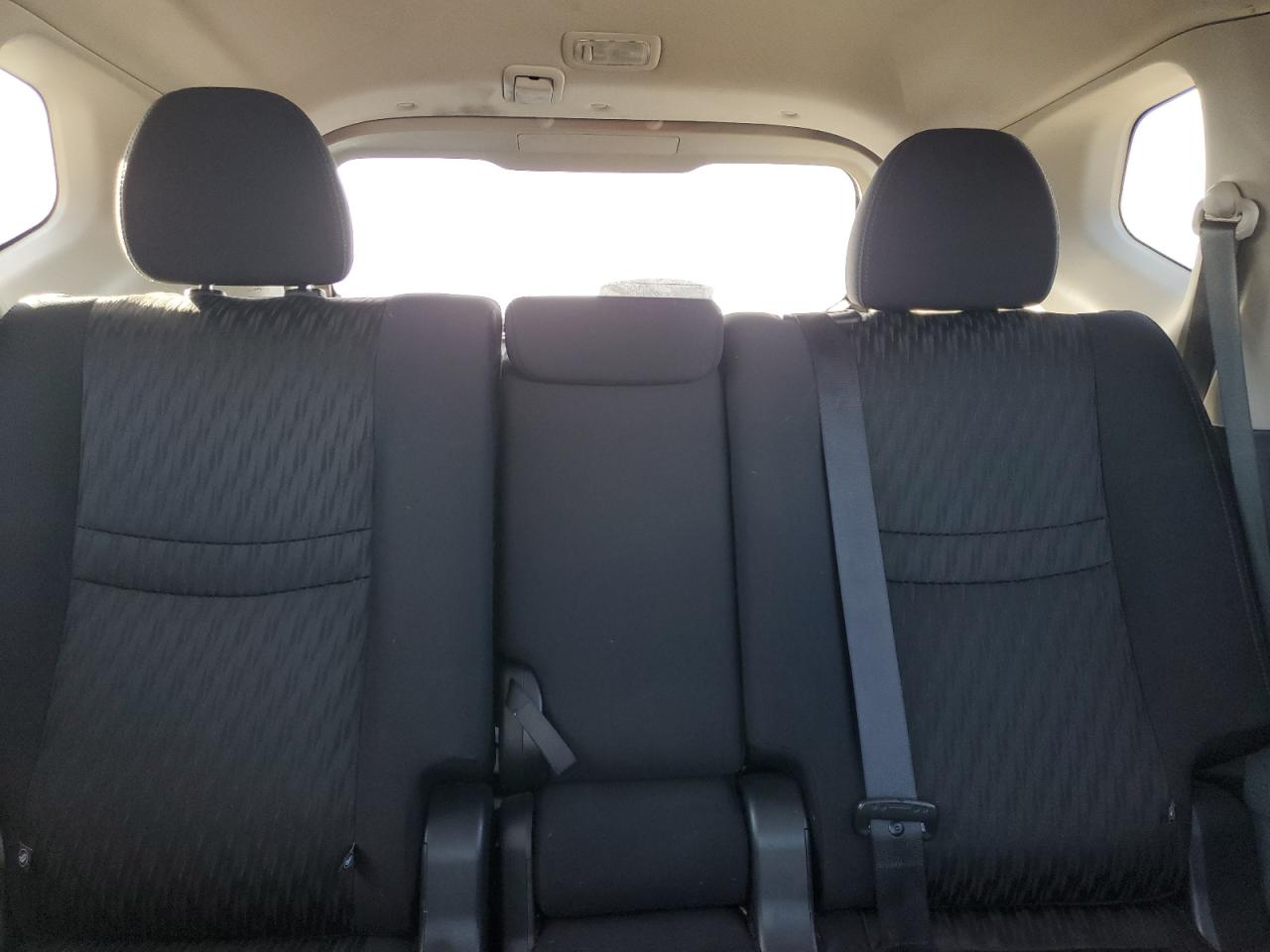 2018 Nissan Rogue - Image 10