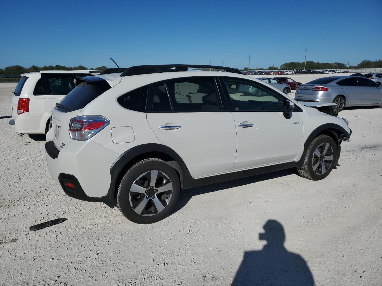 2015 Subaru XV - Image 3