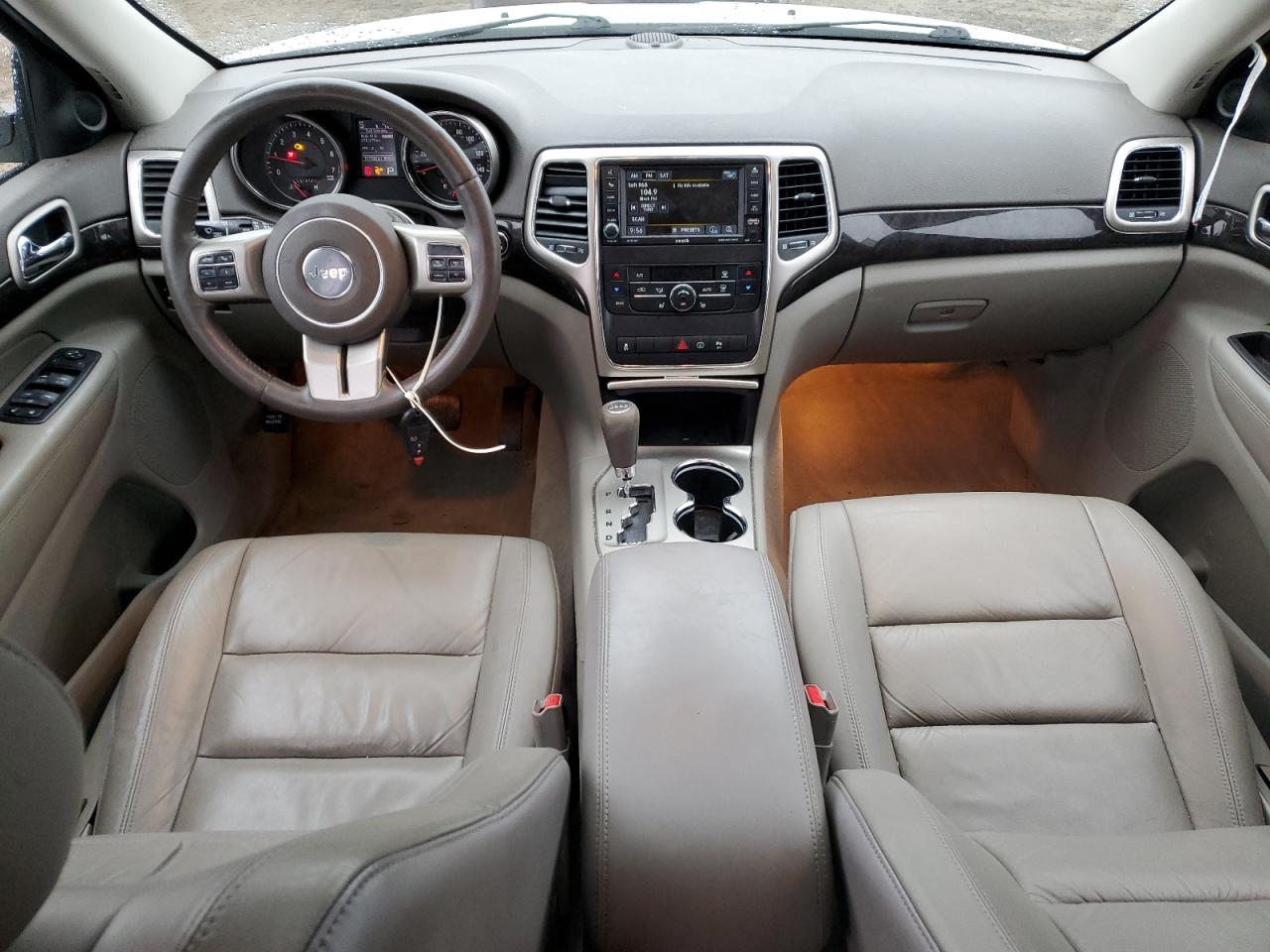 2013 Jeep Grand Cherokee - Image 8