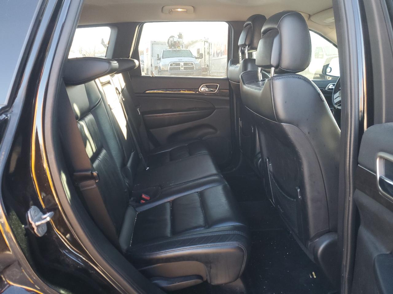 2011 Jeep Grand Cherokee - Image 11