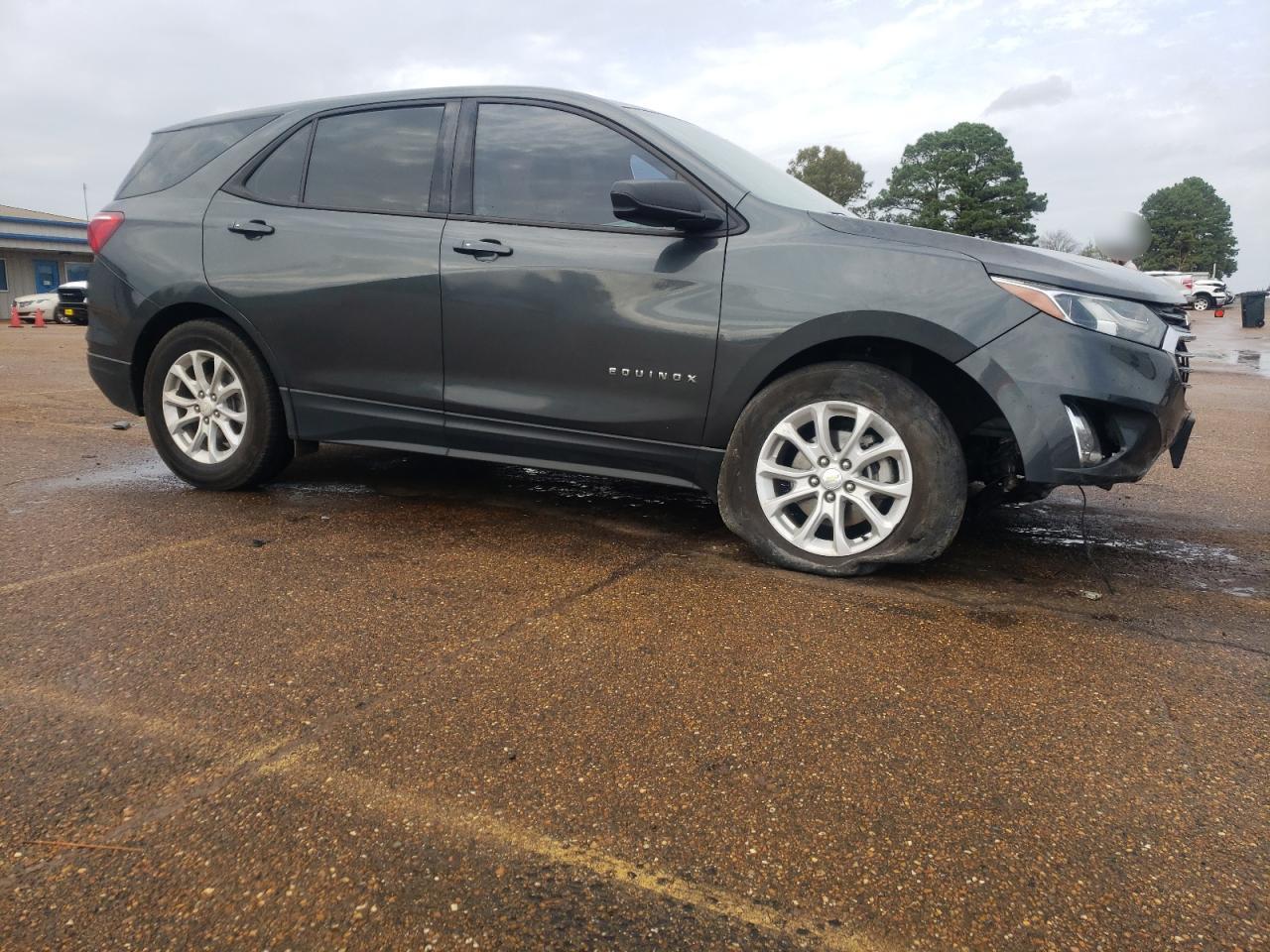 VIN 3GNAXHEV5JS576140 2018 CHEVROLET EQUINOX no.4