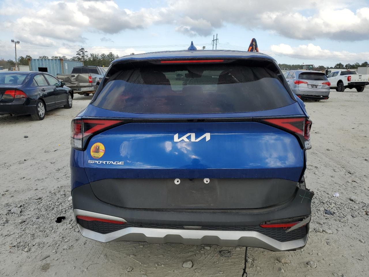 2023 Kia Sportage - Image 6