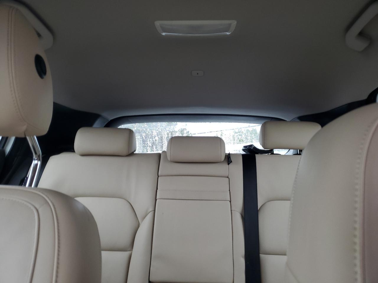 VIN SJKCH5CR3JA049005 2018 INFINITI QX30 no.10