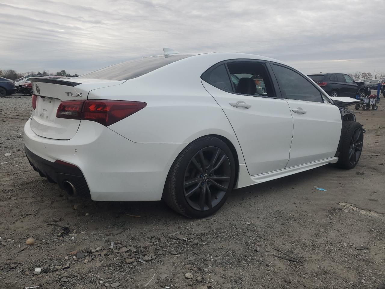 VIN 19UUB2F60JA001150 2018 ACURA TLX no.3