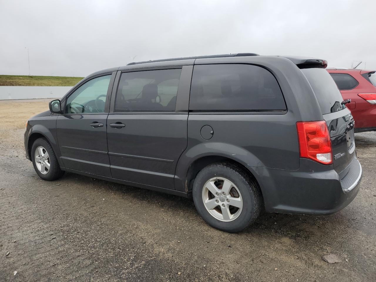 2012 Dodge Caravan - Image 2
