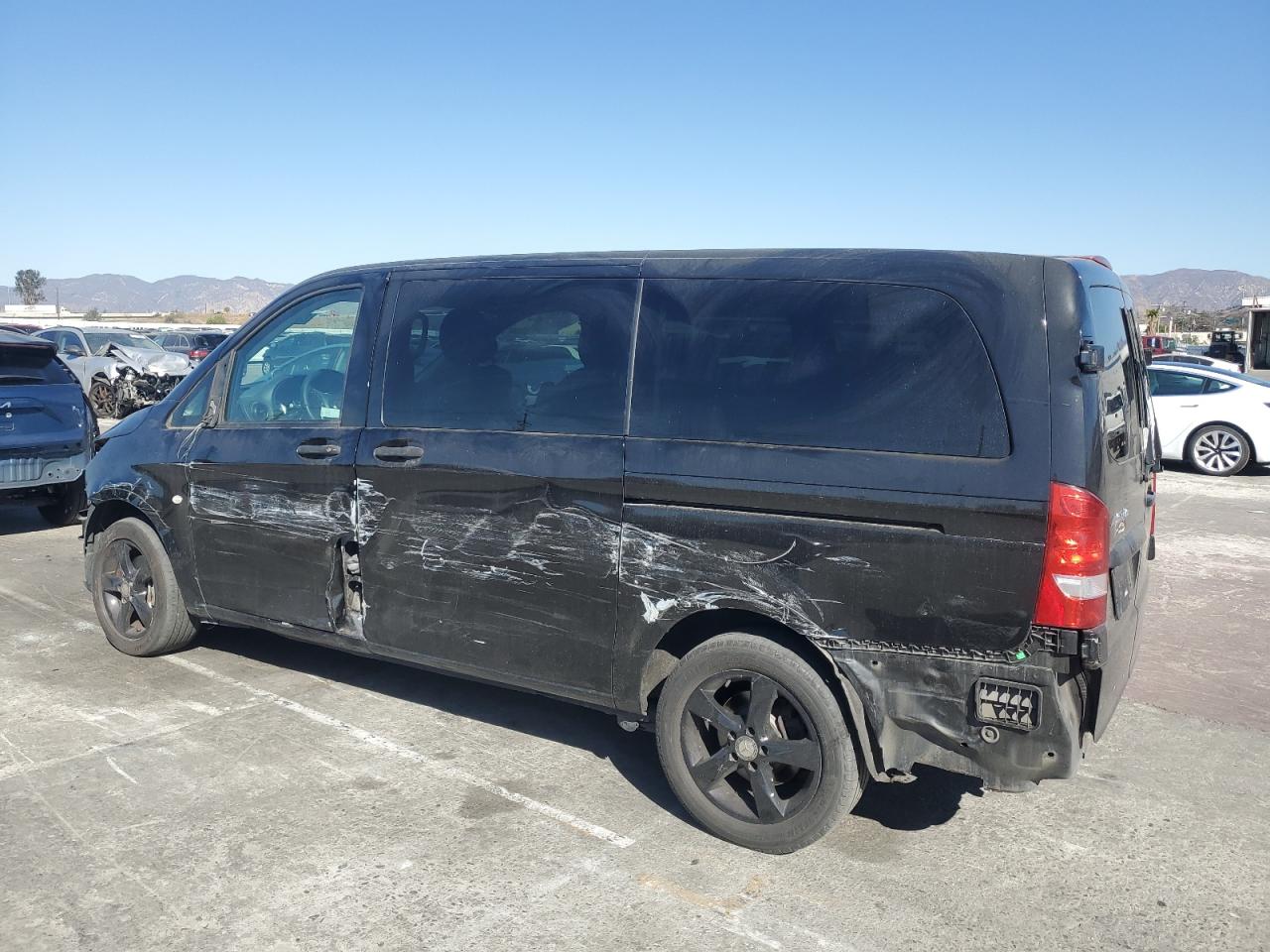 2017 Mercedes-Benz Metris - Image 2