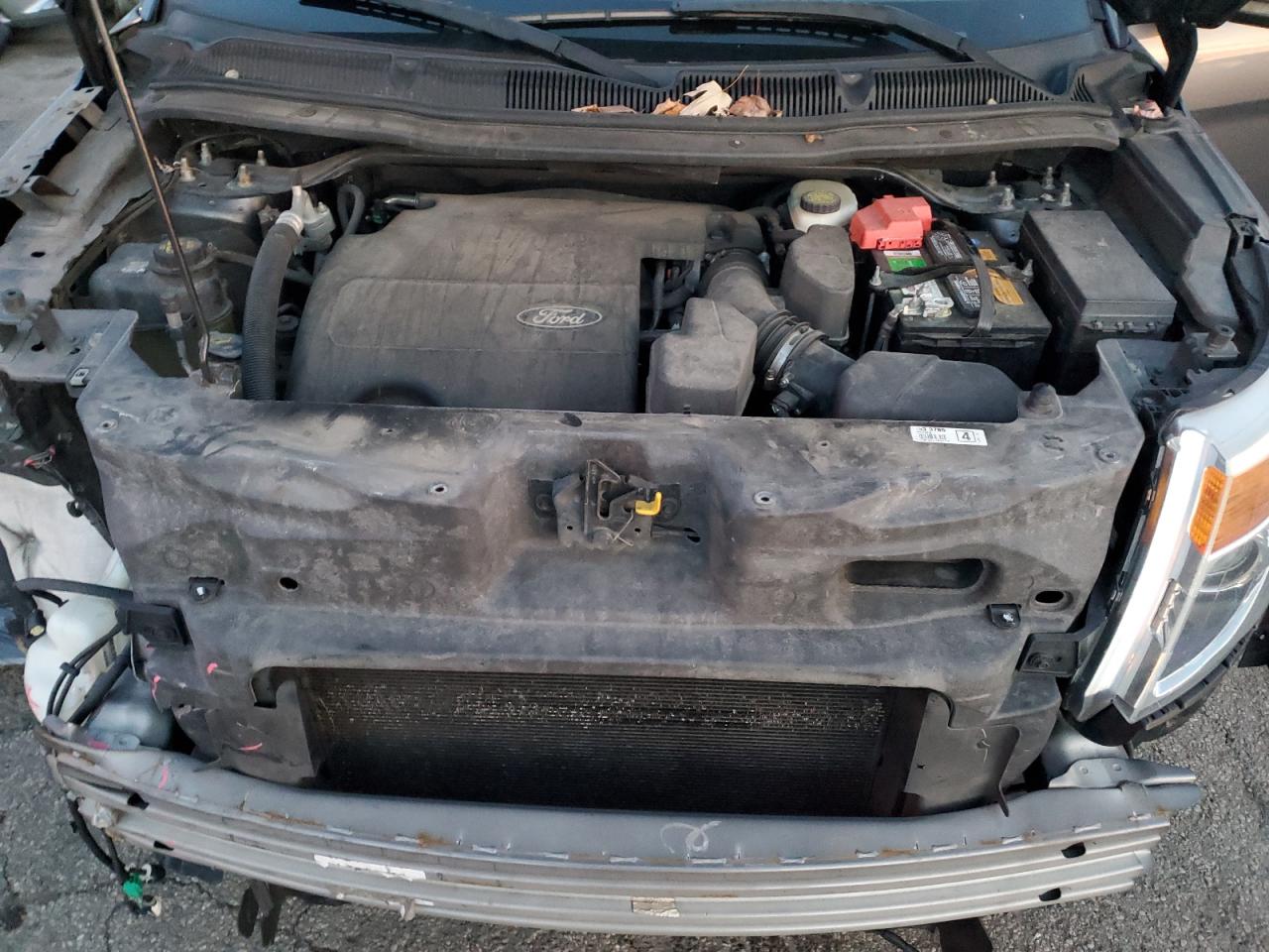 2011 Ford Explorer - Image 12