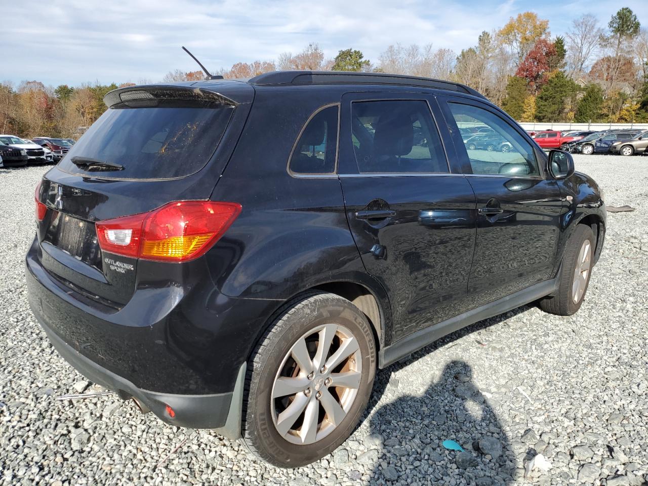 VIN 4A4AR4AU2EE005027 2014 MITSUBISHI OUTLANDER no.3