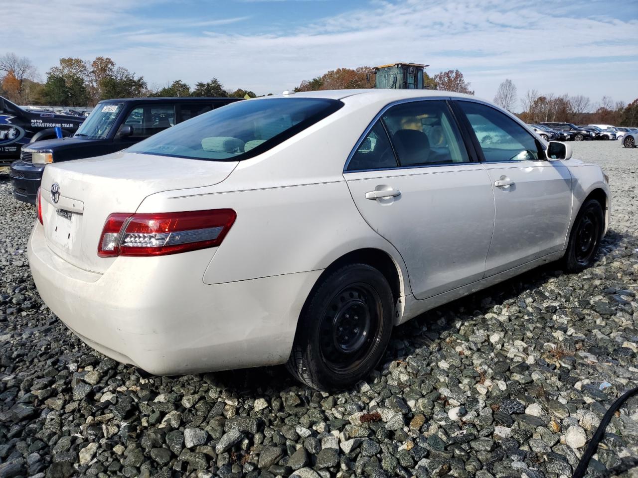 2011 Toyota Camry - Image 3