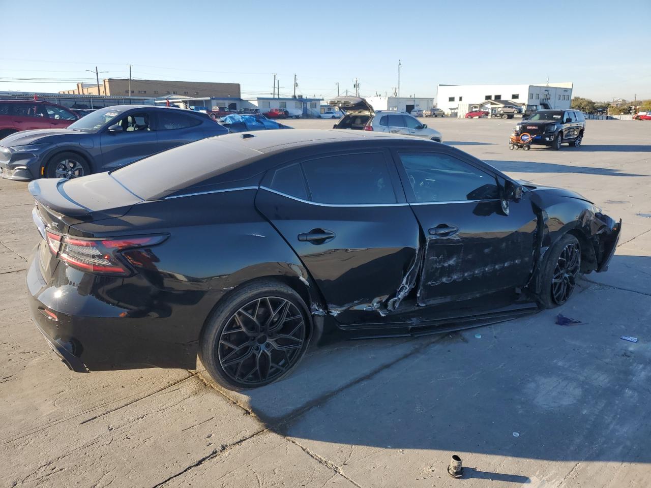 2019 Nissan Maxima - Image 3