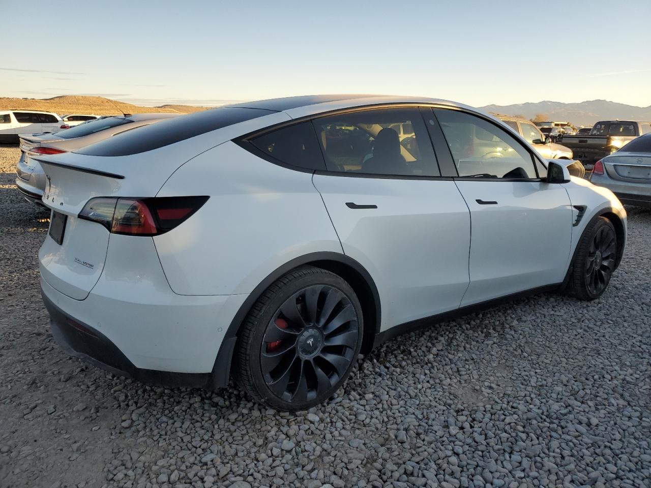 VIN 5YJYGDEF6MF091852 2021 TESLA MODEL Y no.3