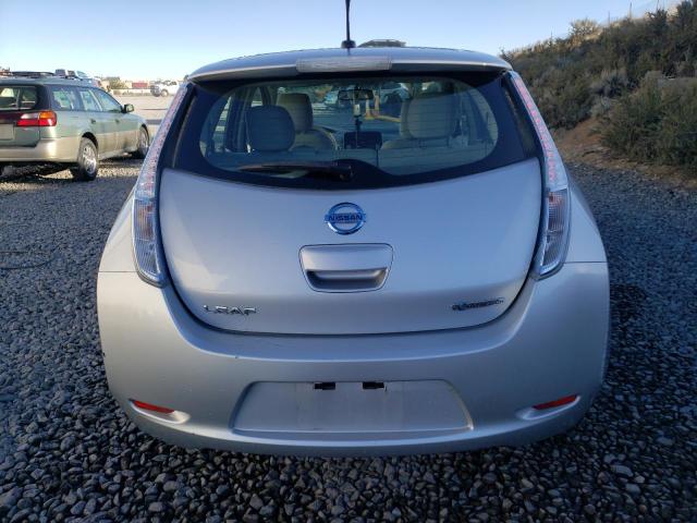  NISSAN LEAF 2013 Серебристый