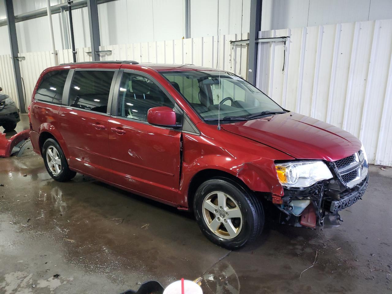 2011 Dodge Caravan - Image 4